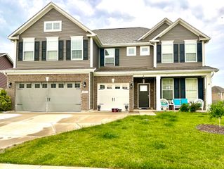 9133 Thames Drive, Avon, IN 46123