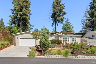 5026 Carriage Ln, Santa Rosa, CA 95403