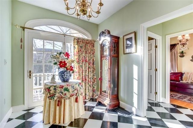 17 Webster St 1, Malden, MA 02148