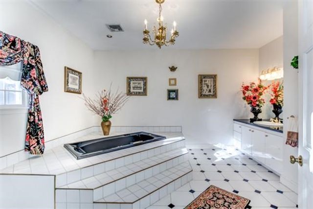 17 Webster St 1, Malden, MA 02148