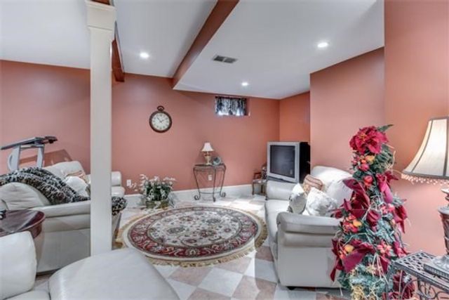 17 Webster St 1, Malden, MA 02148