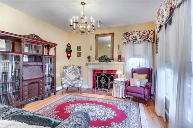 17 Webster St 1, Malden, MA 02148