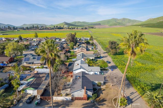 221 N Hillcrest Street, Porterville, CA 93257