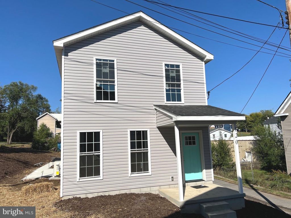120 DIM ST, Martinsburg, WV 25404
