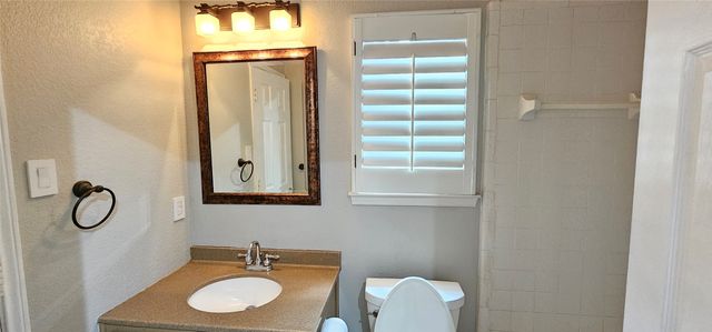 2956 S Bend Drive, Dallas, TX 75229