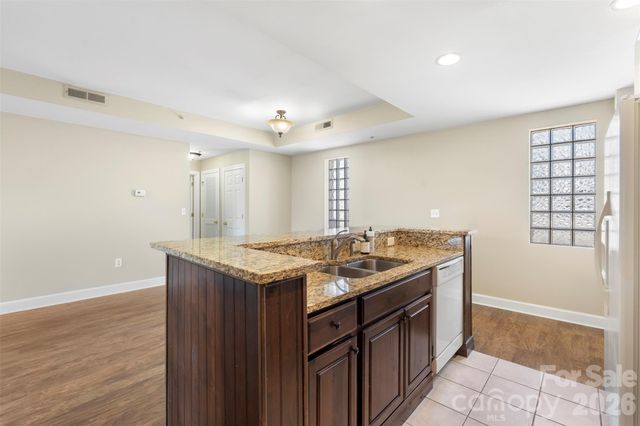 718 W Trade Street 801, Charlotte, NC 28202