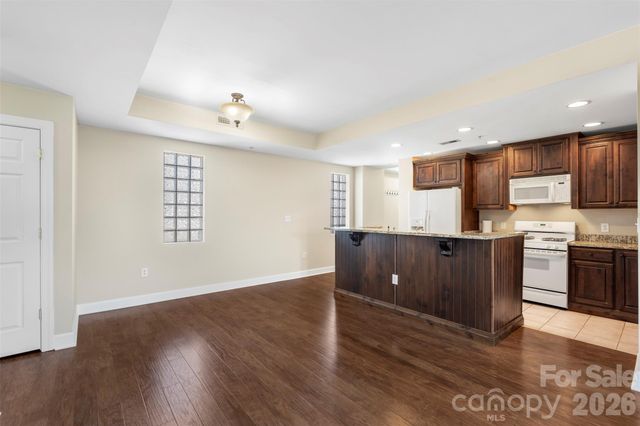 718 W Trade Street 801, Charlotte, NC 28202