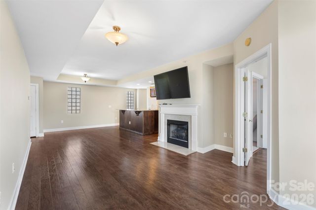 718 W Trade Street 801, Charlotte, NC 28202