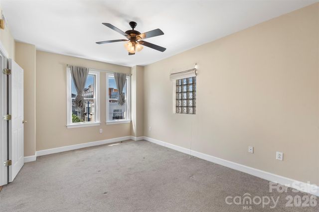 718 W Trade Street 801, Charlotte, NC 28202