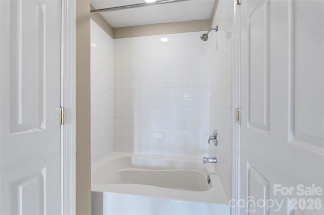 718 W Trade Street 801, Charlotte, NC 28202