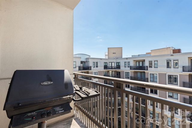 718 W Trade Street 801, Charlotte, NC 28202