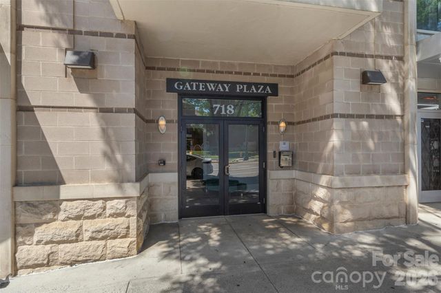 718 W Trade Street 801, Charlotte, NC 28202