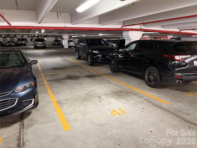 718 W Trade Street 801, Charlotte, NC 28202