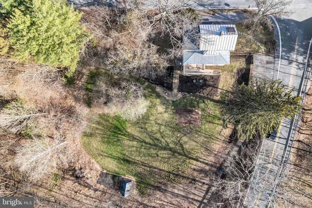 6501 CREEK RD, Newport, PA 17074