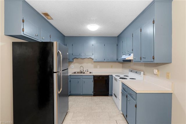 5092 Hutchins Street, Winston-salem, NC 27106