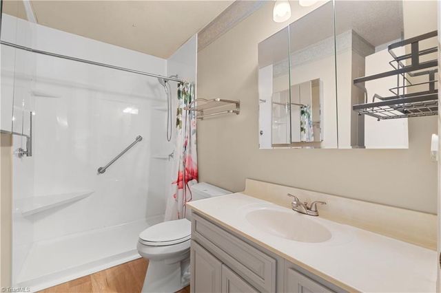 5092 Hutchins Street, Winston-salem, NC 27106