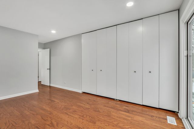 111 Windsor Drive, Vernon Hills, IL 60061