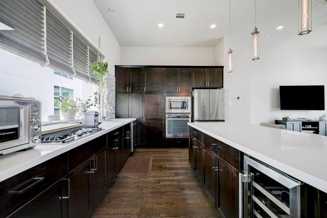 5622 Kiam Street F, Houston, TX 77007