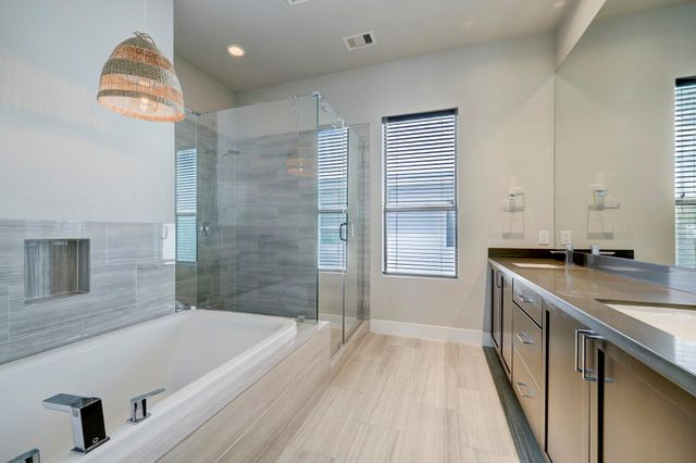 5622 Kiam Street F, Houston, TX 77007