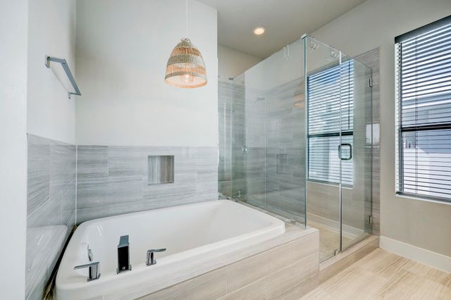 5622 Kiam Street F, Houston, TX 77007