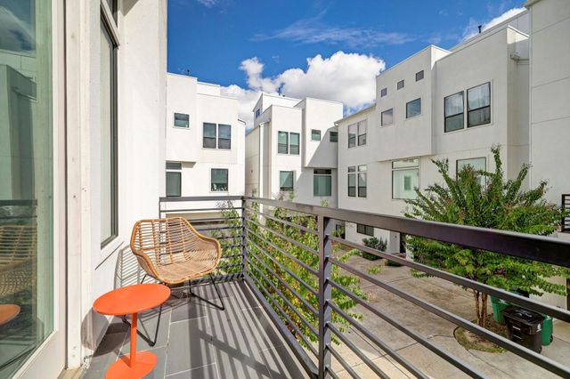 5622 Kiam Street F, Houston, TX 77007