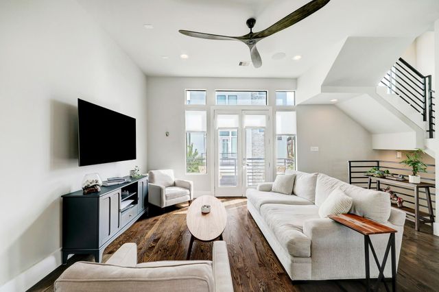 5622 Kiam Street F, Houston, TX 77007