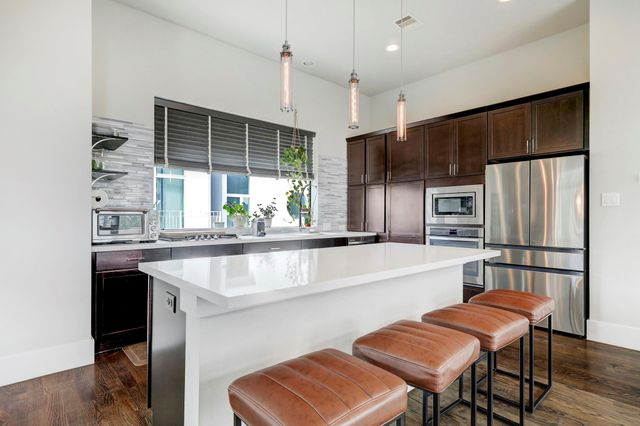 5622 Kiam Street F, Houston, TX 77007