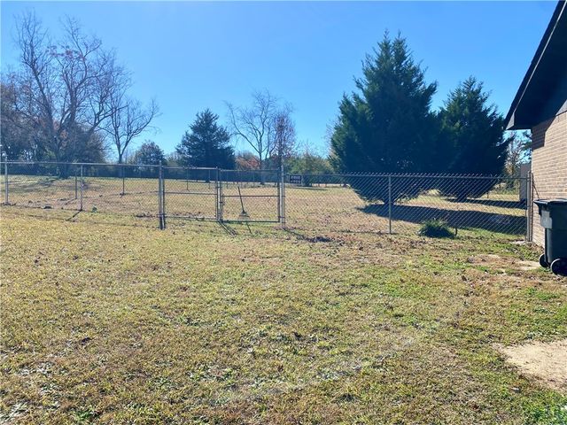 209 Bluefield Road, Starr, SC 29684