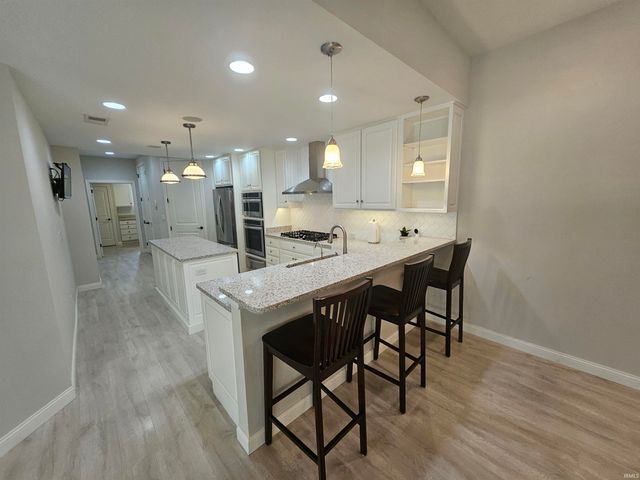 8018 Wolf Creek Court, Evansville, IN 47712