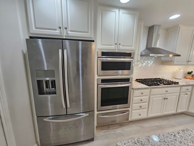 8018 Wolf Creek Court, Evansville, IN 47712