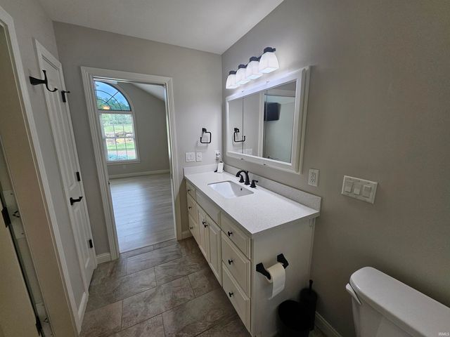8018 Wolf Creek Court, Evansville, IN 47712