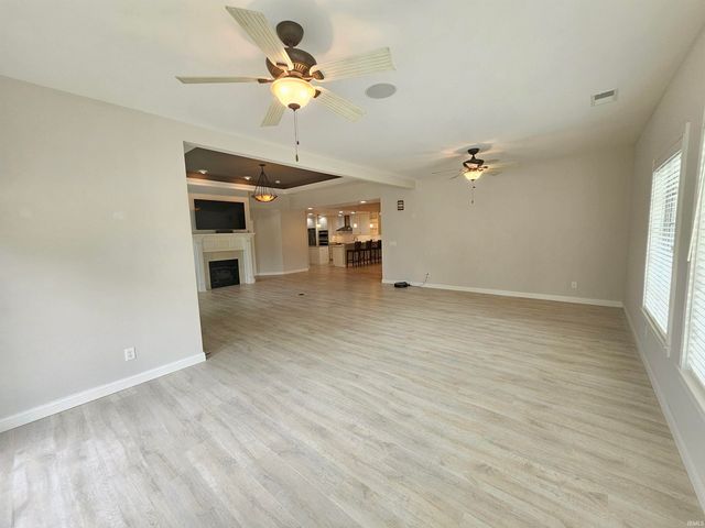 8018 Wolf Creek Court, Evansville, IN 47712