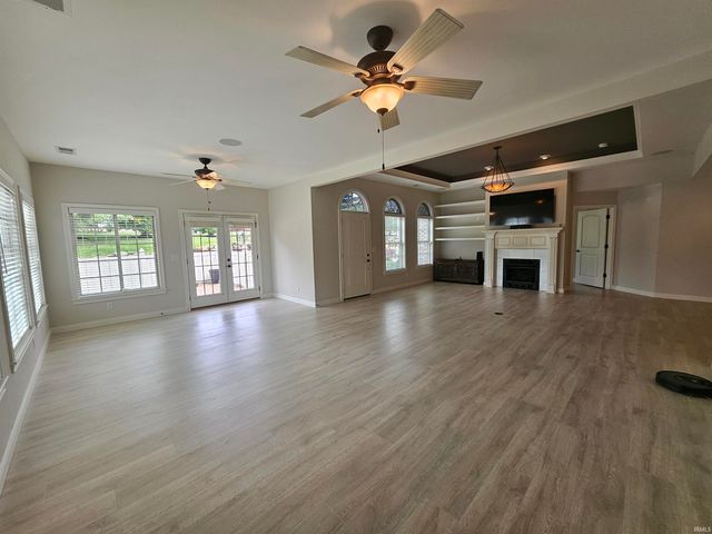 8018 Wolf Creek Court, Evansville, IN 47712