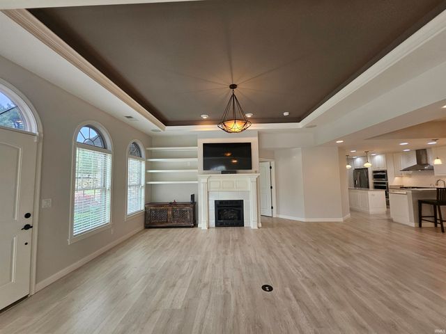 8018 Wolf Creek Court, Evansville, IN 47712