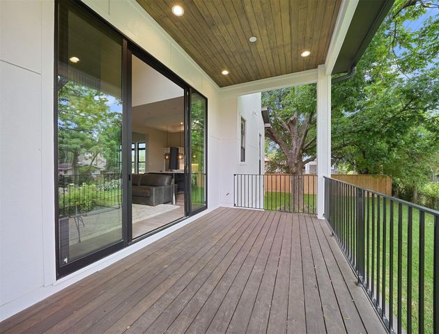 1127 Wynnwood Lane, Houston, TX 77008