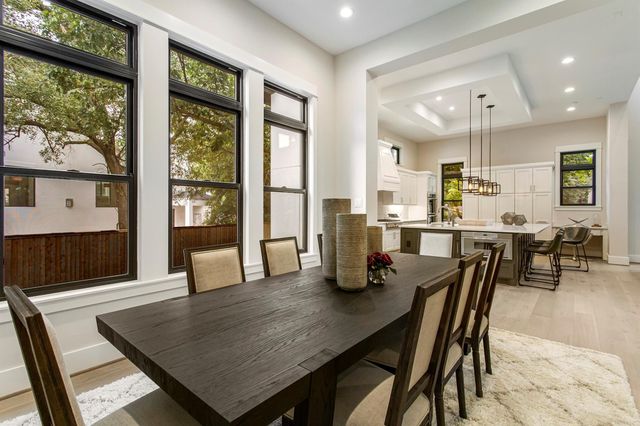 1127 Wynnwood Lane, Houston, TX 77008