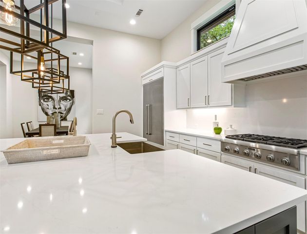 1127 Wynnwood Lane, Houston, TX 77008