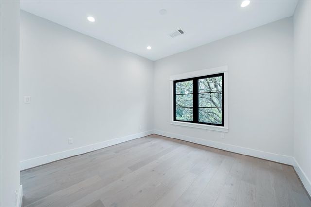 1127 Wynnwood Lane, Houston, TX 77008