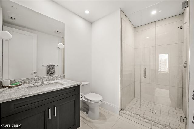 1130 3rd AVE S 309, Naples, FL 34102