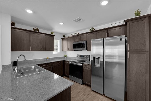 2632 Canary Yellow Court, North Las Vegas, NV 89086