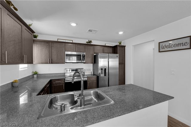 2632 Canary Yellow Court, North Las Vegas, NV 89086