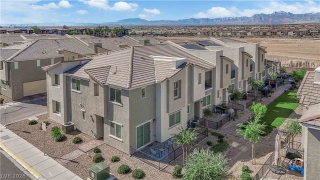 2632 Canary Yellow Court, North Las Vegas, NV 89086