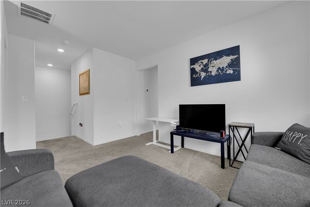 2632 Canary Yellow Court, North Las Vegas, NV 89086