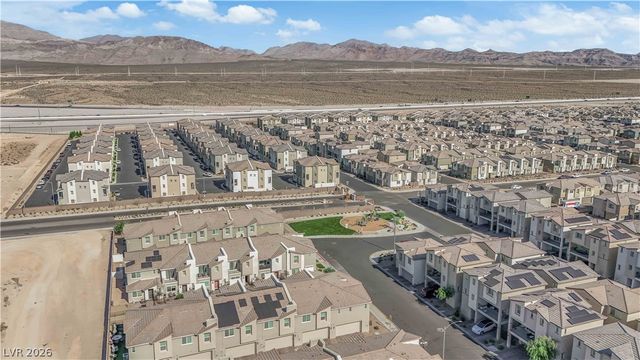 2632 Canary Yellow Court, North Las Vegas, NV 89086