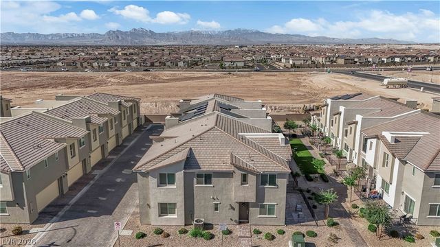 2632 Canary Yellow Court, North Las Vegas, NV 89086