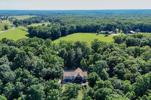 7865 Barnhill Rd, Primm Springs, TN 38476