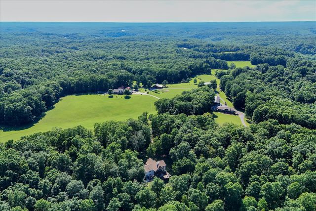 7865 Barnhill Rd, Primm Springs, TN 38476