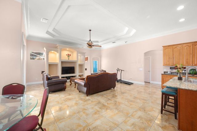 5305 Southwind Trail, Fort Pierce, FL 34951