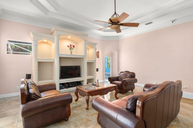 5305 Southwind Trail, Fort Pierce, FL 34951