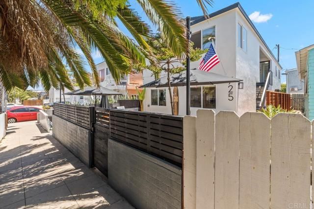725 Kingston Court, San Diego, CA 92109